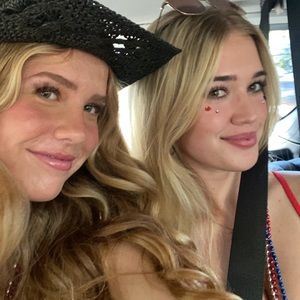 Meet your Posher, Mads